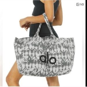 ALO Yoga Black and Gray Women's Tote Bag